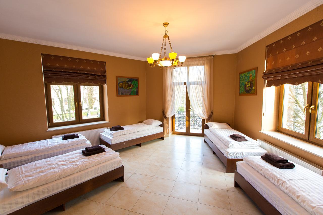 10 Rooms Lviv Extérieur photo