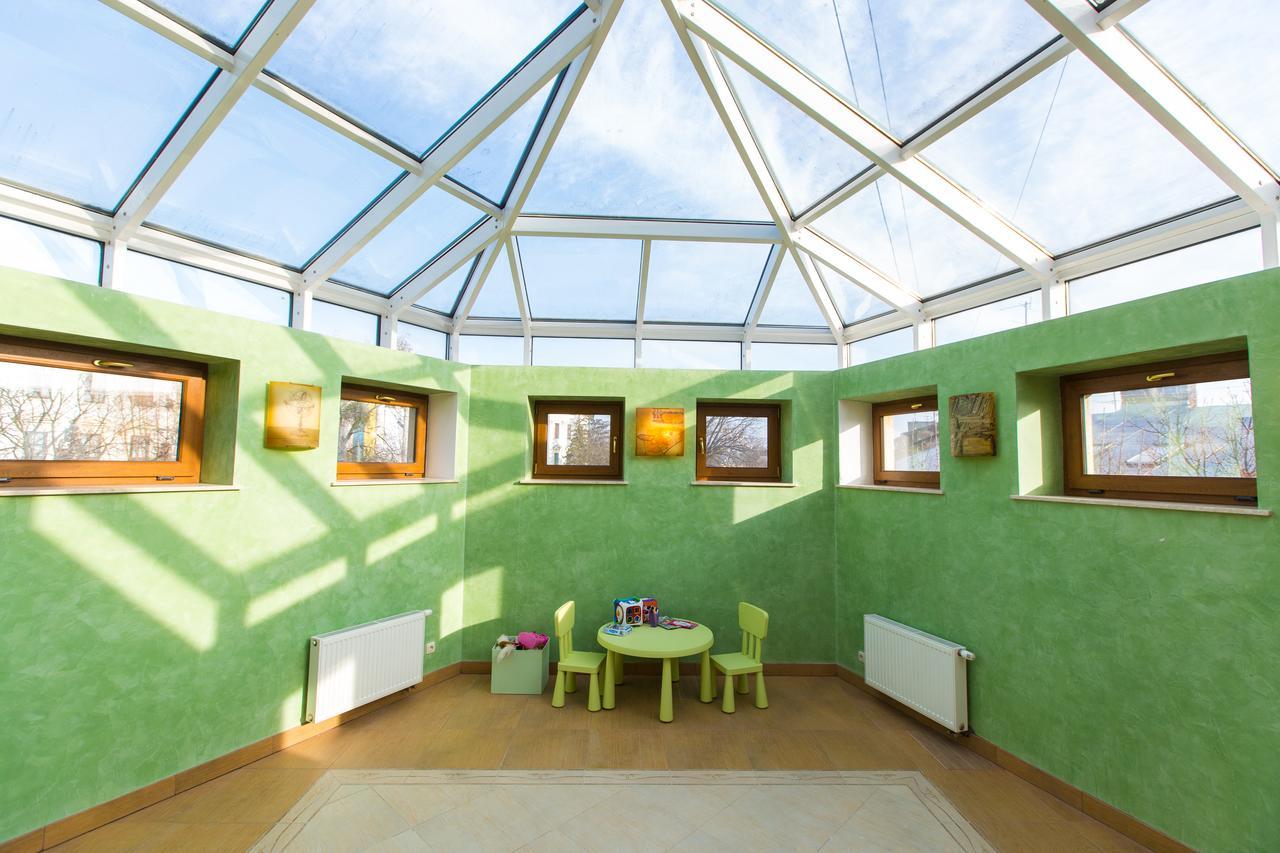 10 Rooms Lviv Extérieur photo